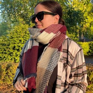 Oversized Cozy Plaid Blanket Scarf Wrap